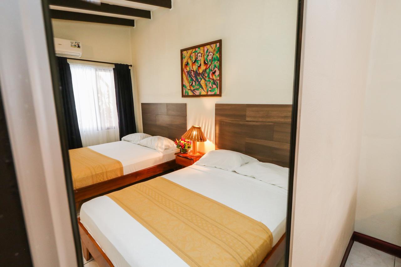 Hotel Flor Blanca Manuel Antonio Luaran gambar