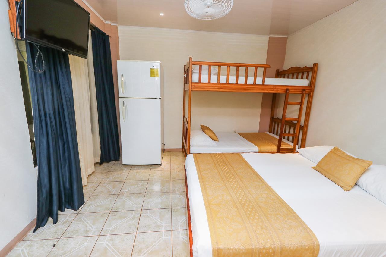 Hotel Flor Blanca Manuel Antonio Luaran gambar