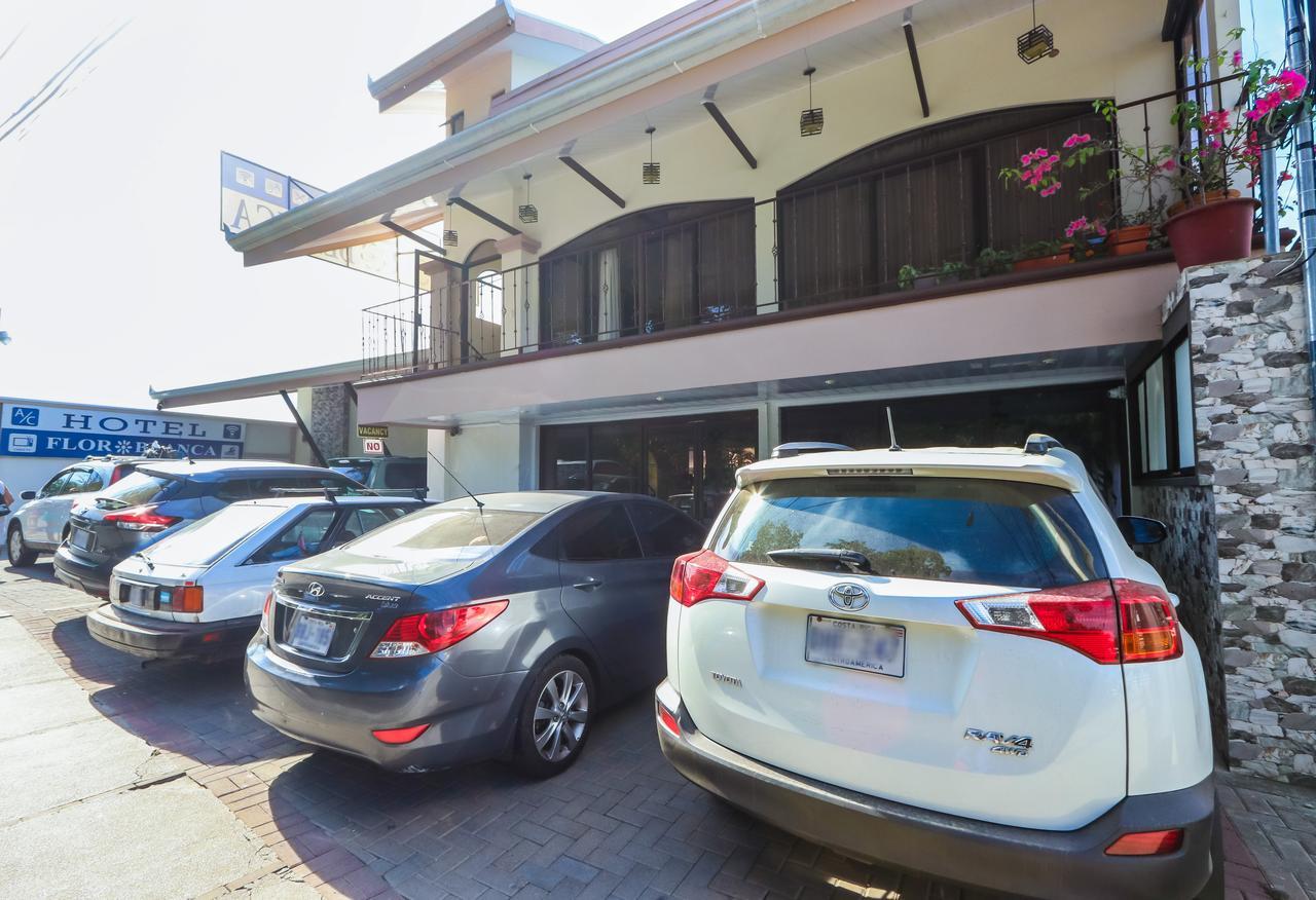 Hotel Flor Blanca Manuel Antonio Luaran gambar