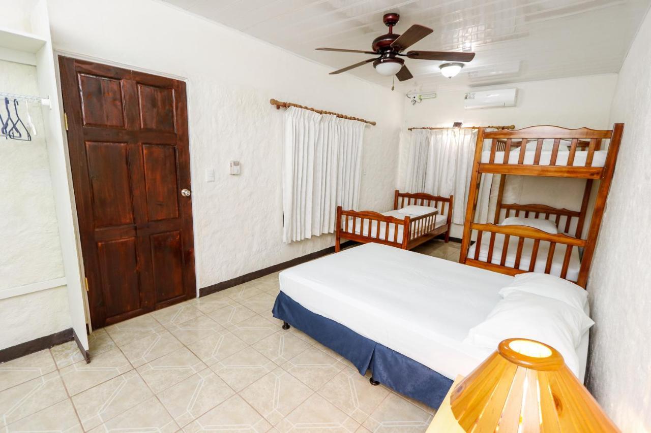 Hotel Flor Blanca Manuel Antonio Luaran gambar